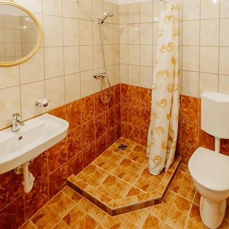 Doebroegi Wellness Vendeghaz